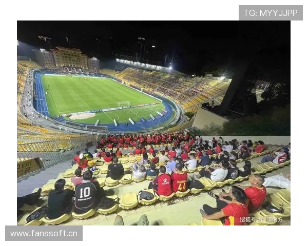 体育赛事门户评论:深度解析赛事背后故事,球迷互动与平台发展双向推动 - 副本 (2)